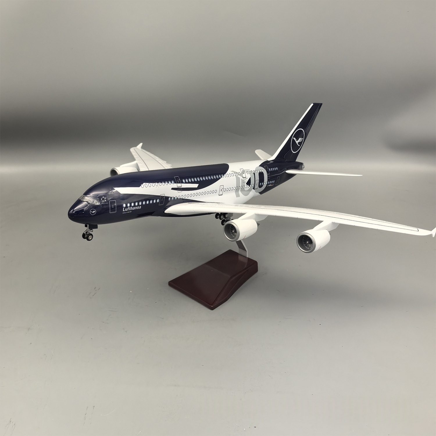 Nuevo Modelo de Avión de Resin - Party Games New Year reseña y precio