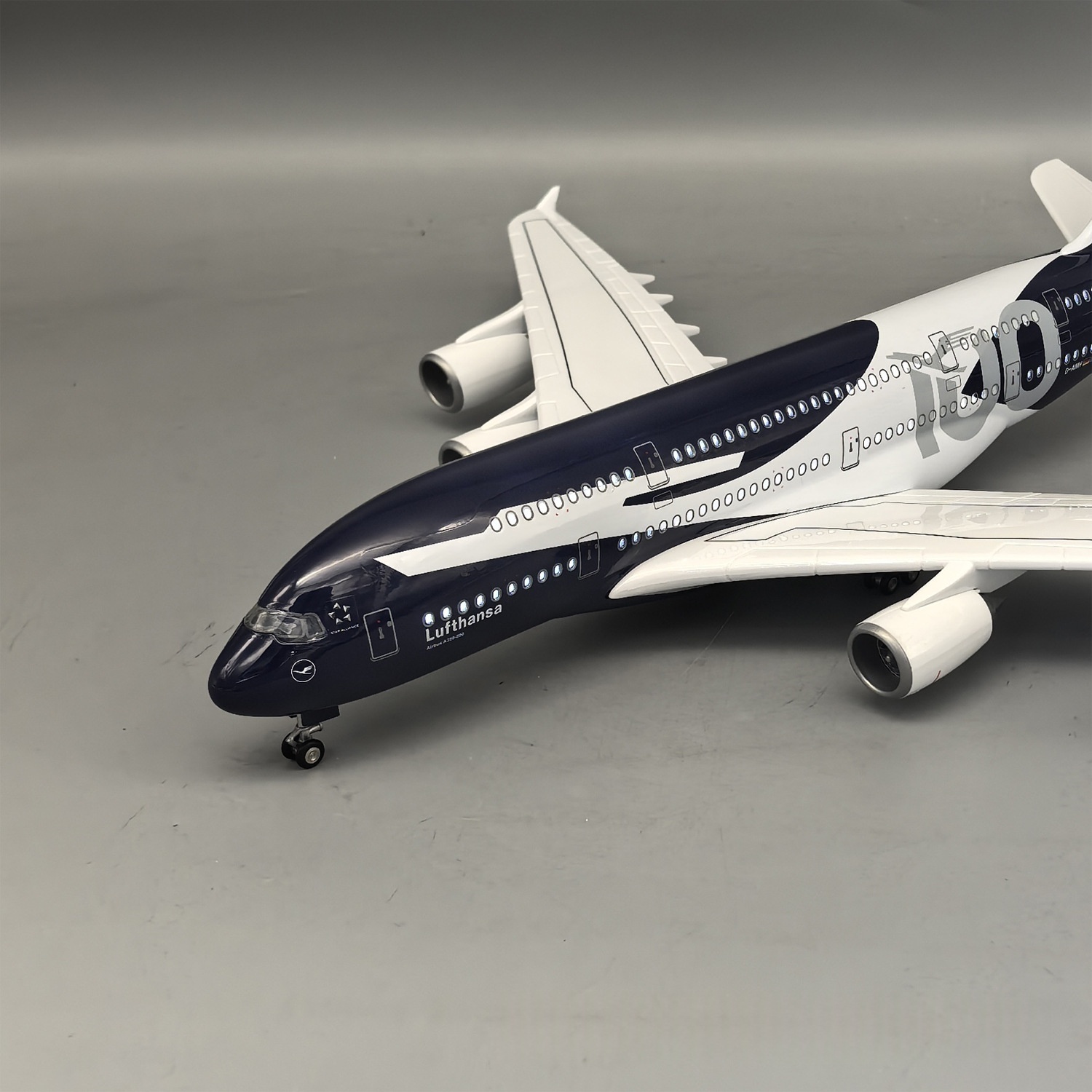 Nuevo Modelo de Avión de Resin - Party Games New Year reseña y precio